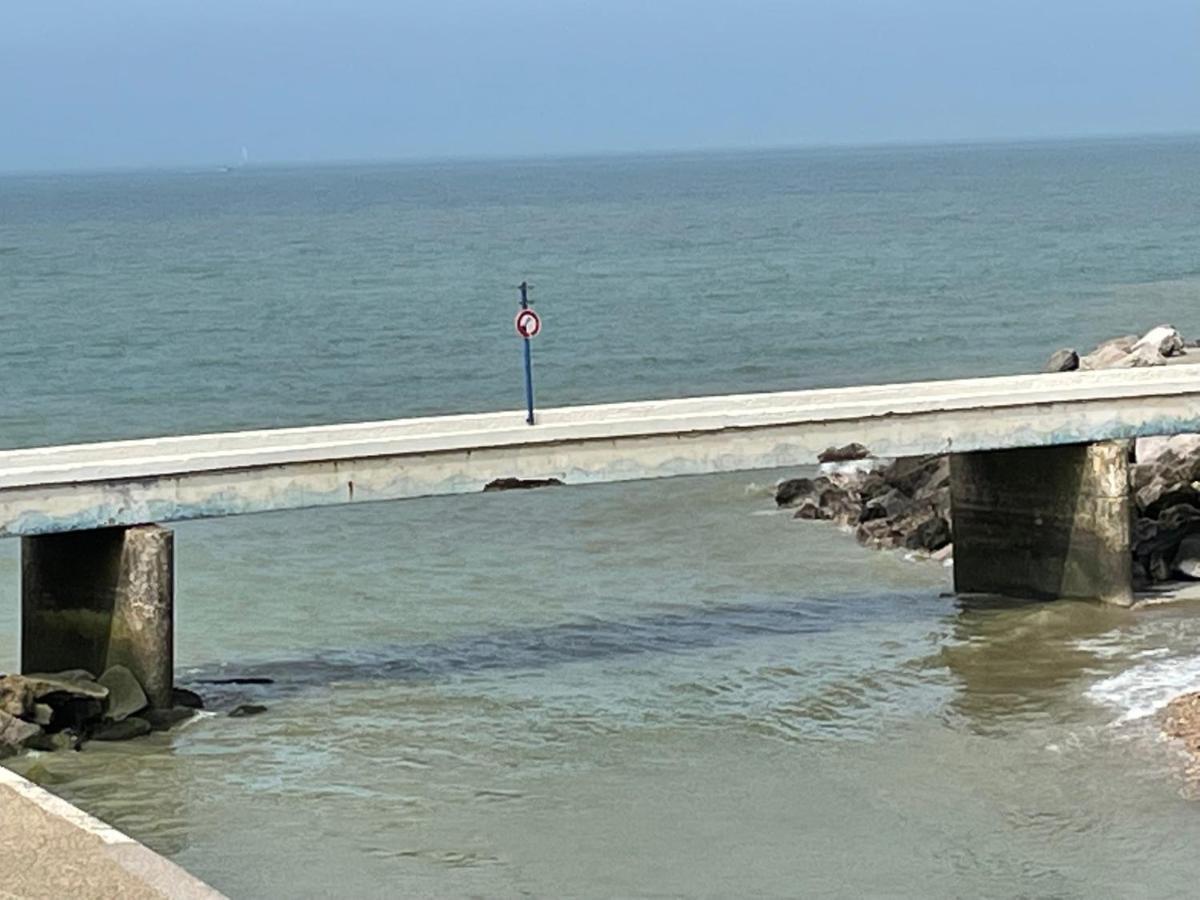Appartement Wimereux "Les Pieds Dans L'Eau", Parking, Wifi Экстерьер фото
